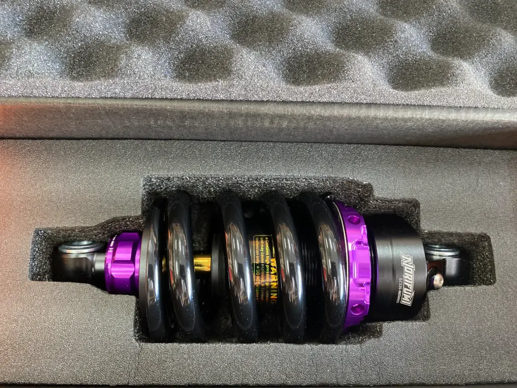 MONOSHOCK NORIFUMI - LC135 SS SERIES 200MM (PURPLE)