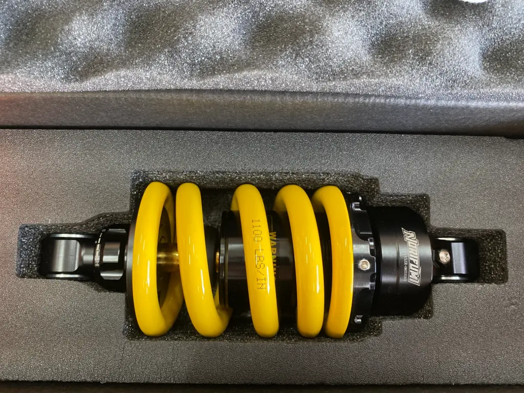 MONOSHOCK NORIFUMI - Y15ZR SS SERIES 205MM (YELLOW/GOLD)